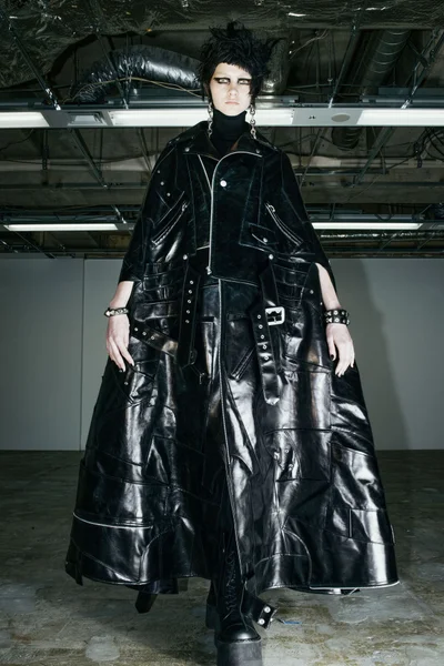 Look 1